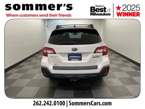 Used 2018 Subaru Outback 2.5i Limited AWD/4WD image 4