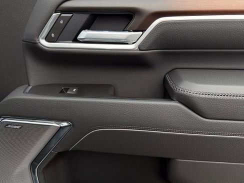 New 2026 GMC Sierra 2500 Denali w/ Denali Reserve Package image 18