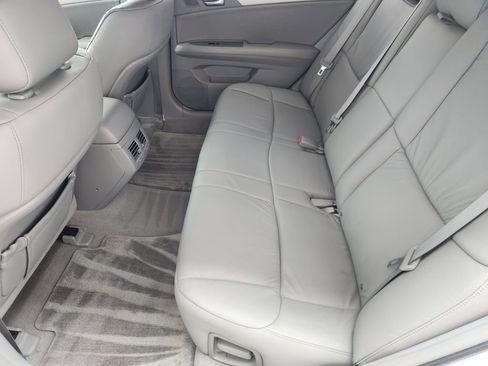 Used 2010 Toyota Avalon XL image 29