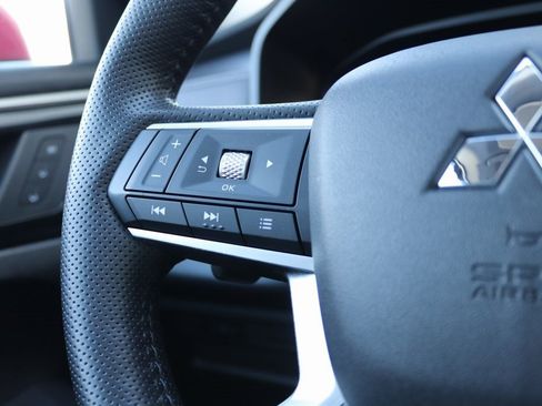 Used 2025 Mitsubishi Outlander SEL AWD/4WD image 6