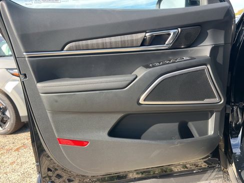 New 2025 Kia Telluride EX w/ EX Captain's Chair Package image 7