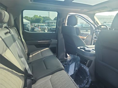 New 2026 Ford F350 Platinum w/ Platinum Plus Package AWD/4WD image 26
