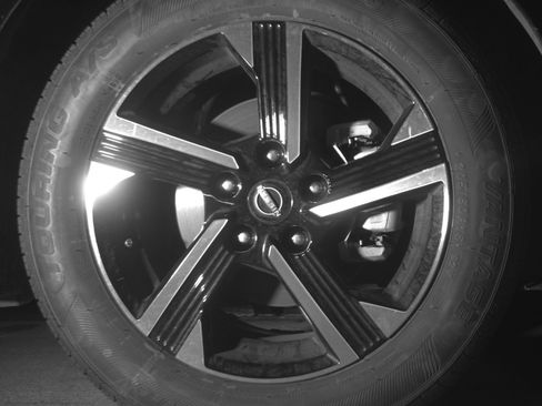 Used 2025 Nissan Sentra SV image 13