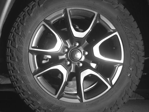 Used 2025 Jeep Compass Trailhawk image 14