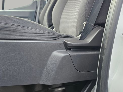 Used 2019 Ford Transit 250 148 Medium Roof image 28