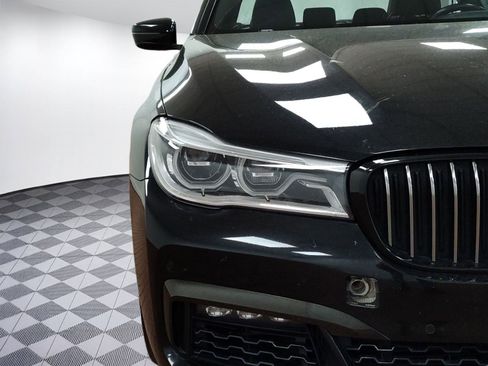 Used 2017 BMW 750i xDrive 750i xDrive image 10