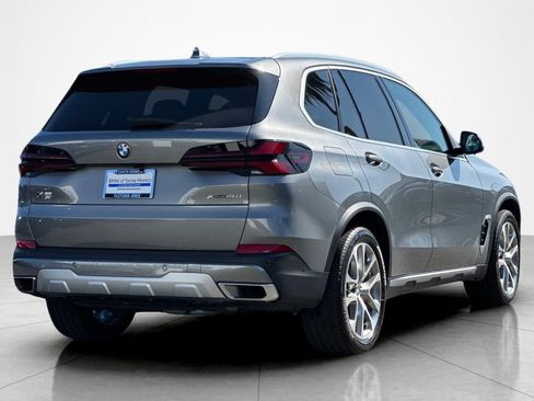 Used 2024 BMW X5 xDrive40i w/ Parking Assistance Package AWD/4WD image 5