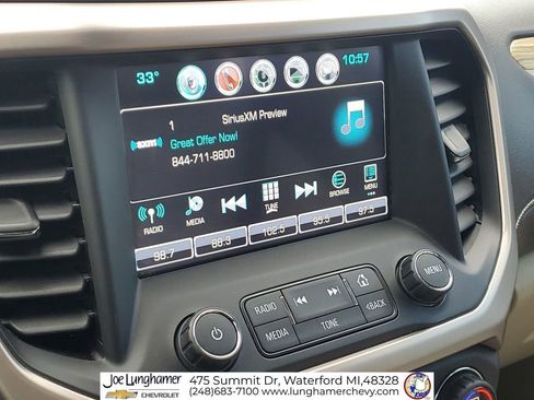 Used 2018 GMC Acadia Denali w/ Technology Package FWD image 15