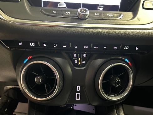 Used 2022 Chevrolet Blazer LT AWD/4WD image 19