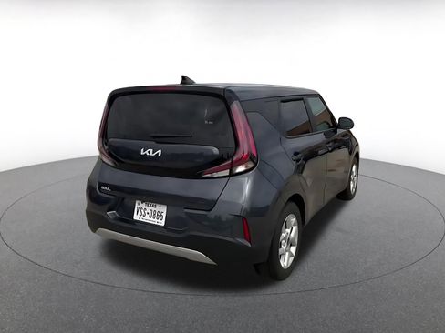 Used 2025 Kia Soul LX w/ LX Technology Package image 15