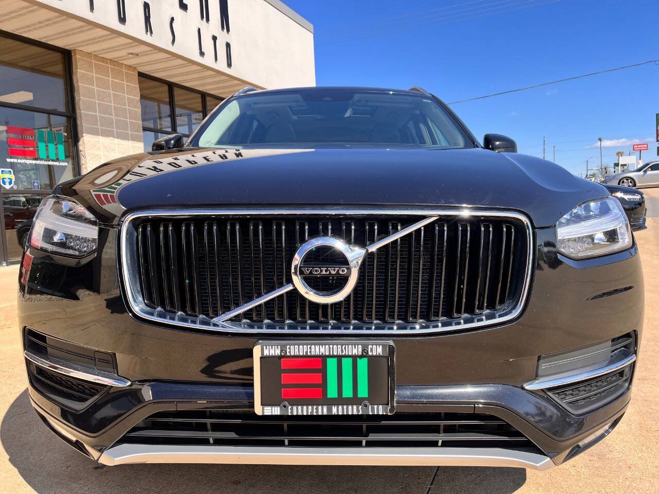 Used 2019 Volvo XC90 T5 Momentum w/ Multimedia Package AWD/4WD image 7
