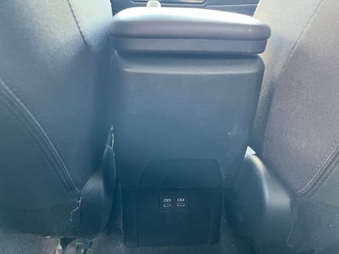 Used 2025 Toyota Prius LE image 22