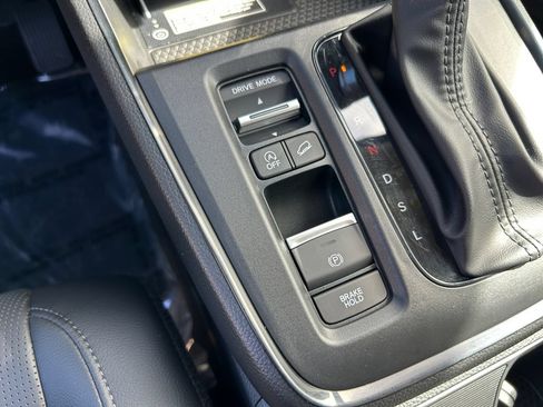 Used 2025 Honda CR-V EX-L image 36