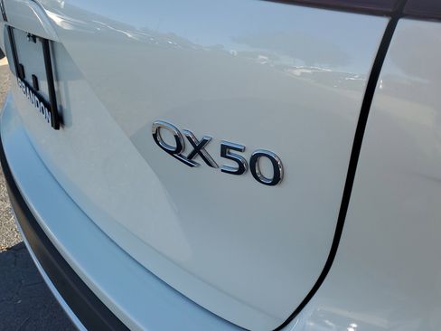 Used 2022 INFINITI QX50 Luxe image 8