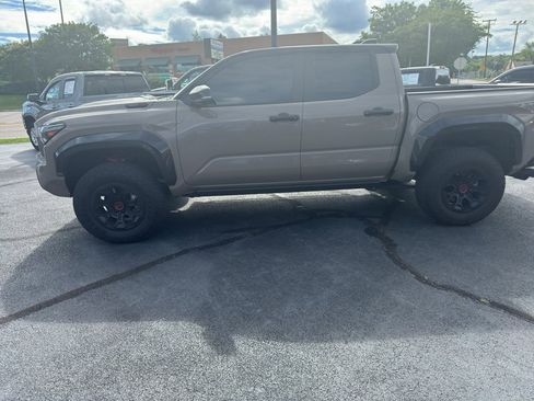 Used 2025 Toyota Tacoma TRD Pro w/ Tow Tech Package AWD/4WD image 4