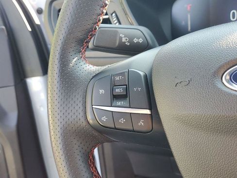 Used 2025 Ford Escape ST-Line Select AWD/4WD image 13