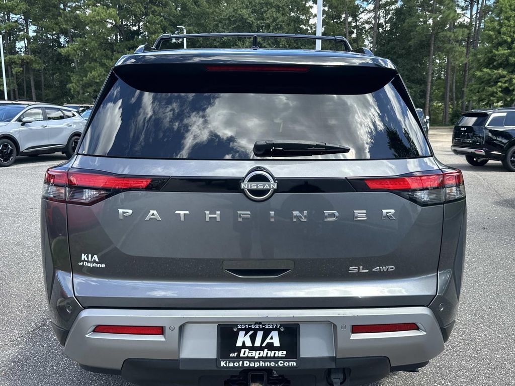 Used 2023 Nissan Pathfinder SL w/ SL Premium Package AWD/4WD image 3