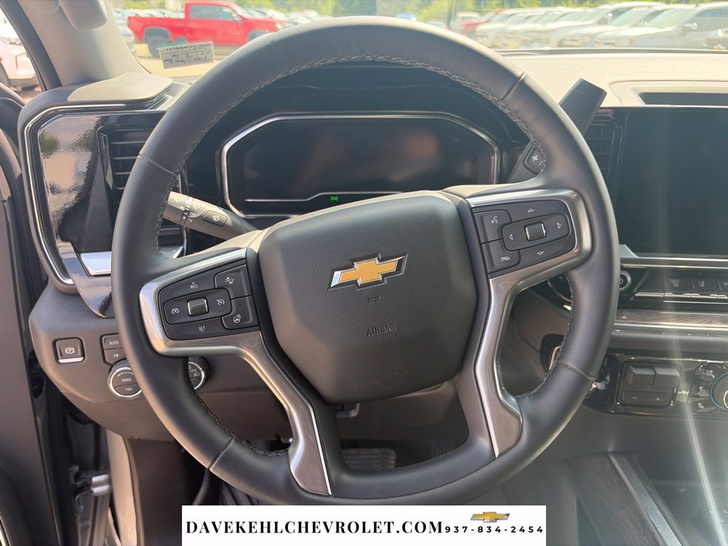 Used 2025 Chevrolet Silverado 2500 LTZ w/ LTZ Plus Package AWD/4WD image 14