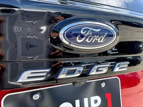 Used 2023 Ford Edge Titanium AWD/4WD image 31