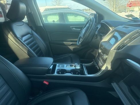 Used 2020 Ford Edge SEL w/ Convenience Package image 5