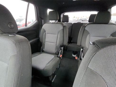 Used 2023 Chevrolet Traverse LT image 26