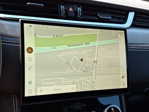 Used 2025 Jaguar F-PACE R-Dynamic S image 18