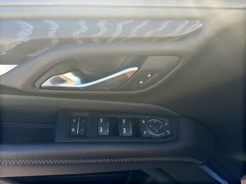 Used 2023 GMC Yukon Denali image 43