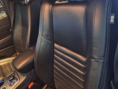 Used 2019 Jeep Grand Cherokee Limited X image 10