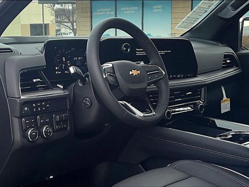 New 2026 Chevrolet Suburban Premier w/ Sun And Tow Package image 7