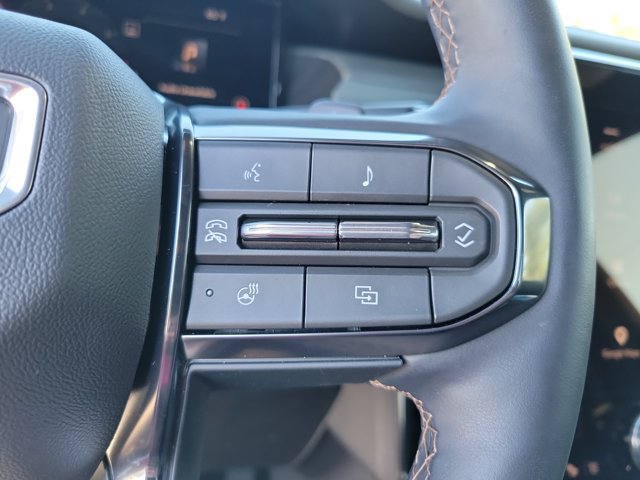 Used 2026 GMC Acadia AT4 w/ Luxury Package AWD/4WD image 30