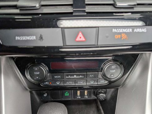 Used 2024 Mitsubishi Eclipse Cross SEL AWD/4WD image 30