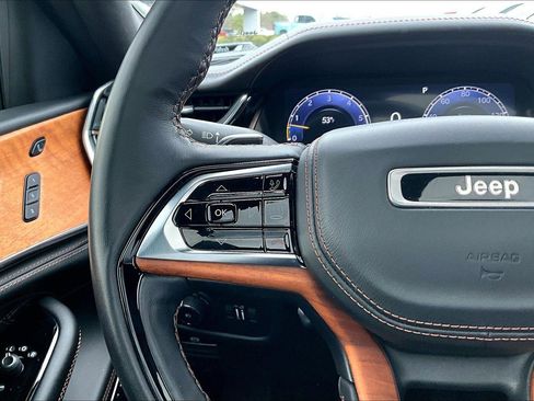 Used 2023 Jeep Grand Cherokee L Summit image 9