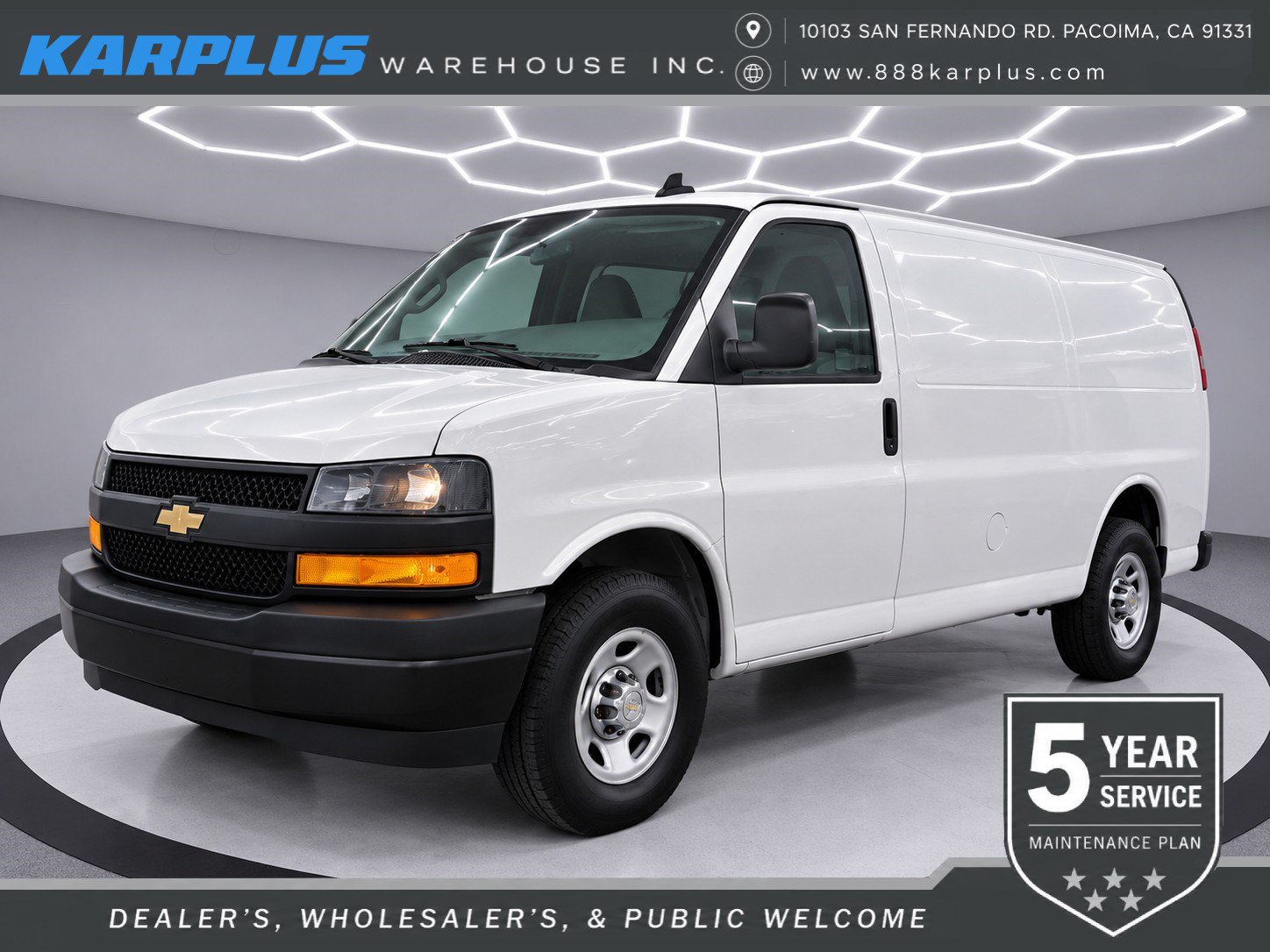 Used 2019 Chevrolet Express 3500 w/ Driver Convenience Package RWD image 1