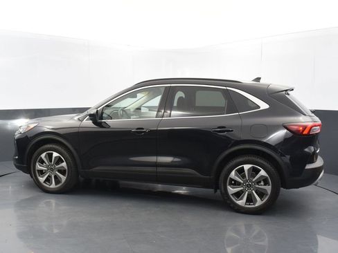 Used 2024 Ford Escape Platinum image 21