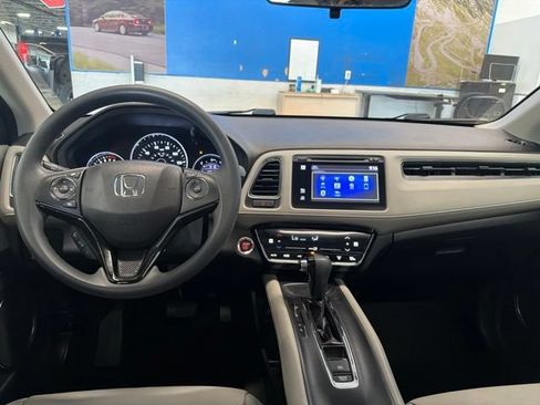 Used 2018 Honda HR-V EX image 22