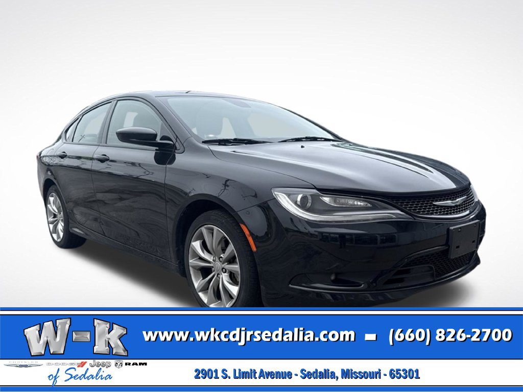 Used 2015 Chrysler 200 S FWD image 1