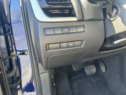 Certified 2024 Nissan Rogue SL image 18