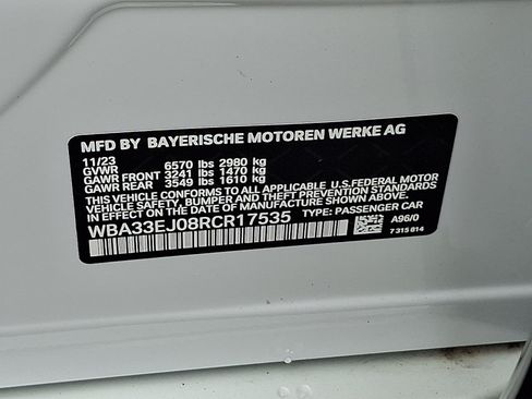 Used 2024 BMW 760i xDrive AWD/4WD image 27