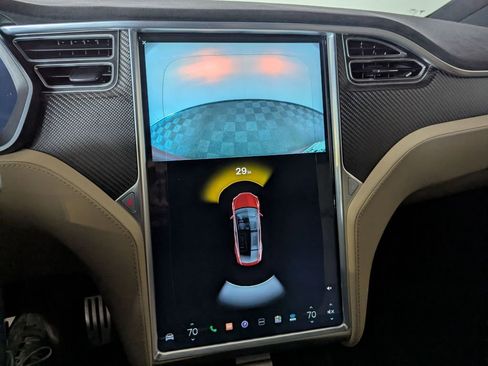 Used 2016 Tesla Model X Performance image 11