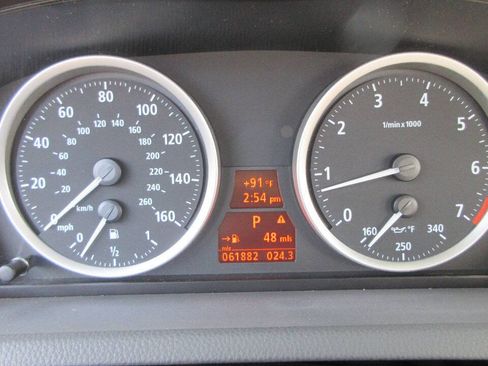 Used 2005 BMW 645Ci Convertible RWD image 27