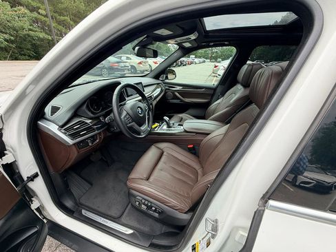 Used 2018 BMW X5 xDrive50i AWD/4WD image 8