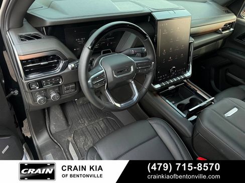 Used 2026 GMC Yukon XL Denali w/ Denali Reserve Package AWD/4WD image 9