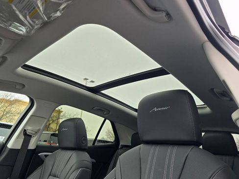New 2026 Buick Envision Avenir image 25