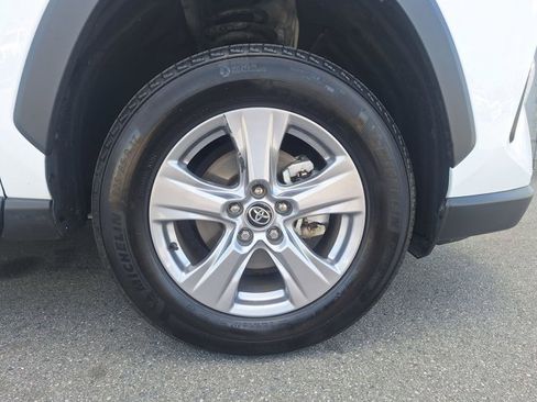 Certified 2025 Toyota RAV4 XLE image 21