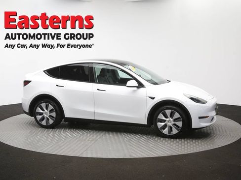 Used 2023 Tesla Model Y Long Range AWD/4WD image 42