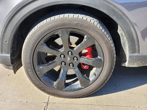 Used 2021 Ford Explorer ST w/ Equipment Group 401A image 12