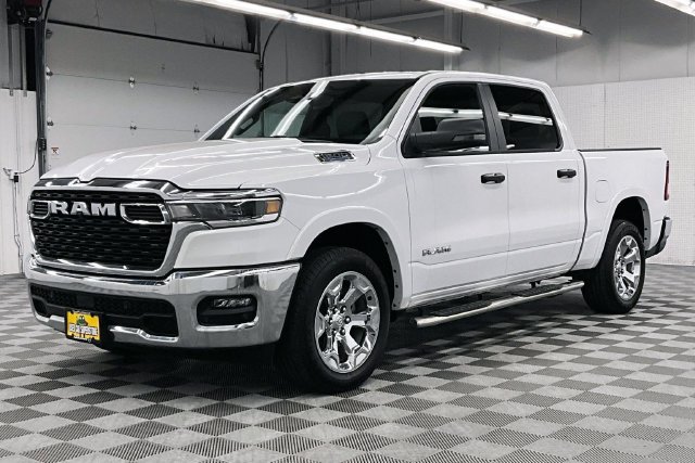 Used 2025 RAM 1500 Big Horn AWD/4WD image 13