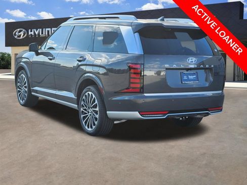 New 2026 Hyundai Palisade Calligraphy FWD image 3