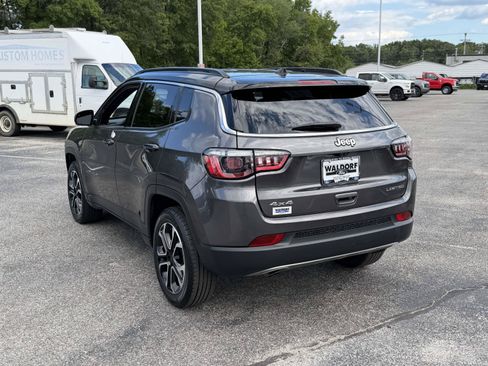 Used 2023 Jeep Compass Limited AWD/4WD image 4