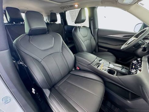 Certified 2026 INFINITI QX60 Luxe w/ Cargo Package FWD image 31